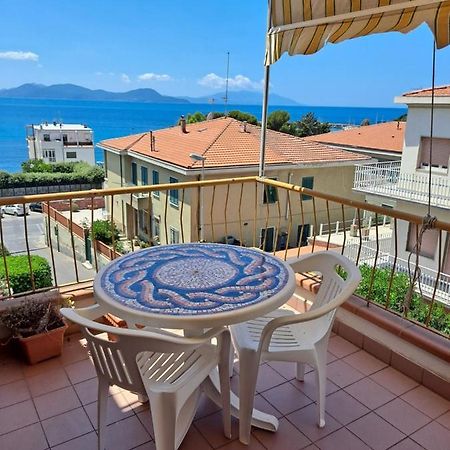 דירות פיומבינו Il Balcone Sull'Elba מראה חיצוני תמונה